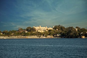 The Lalit Laxmi Vilas Palace,Fateh Sagar Lake,5 star