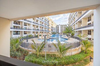 Condominio Bem Localizado Com Piscina Tcr,,2 star