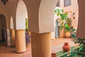 riad dar lalla