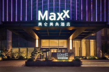 maxx harbour view qingdao