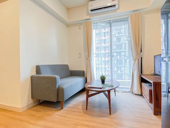 warm and cozy 1br with makeup room at meikarta apartment