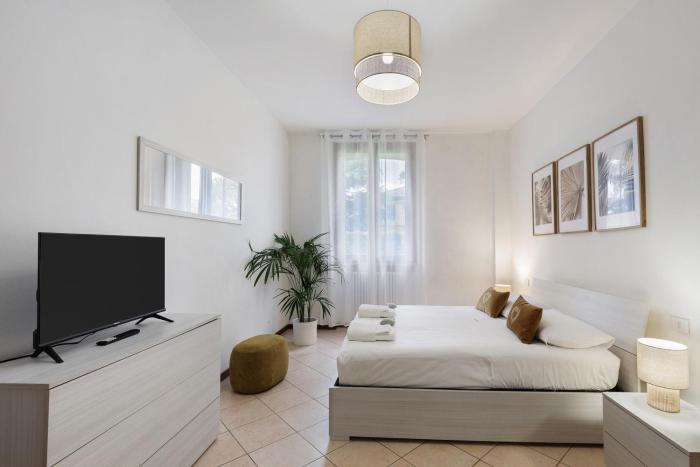Dream Rooms Apartment,,3 star