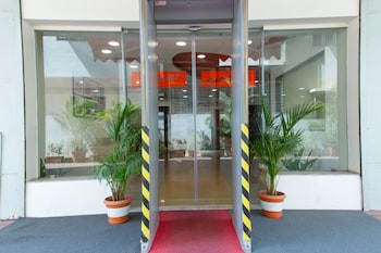 Ginger Bangalore Inner Ring Road,,3 star