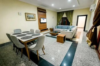 Harvey Trust Luxury Apartments,,5 star