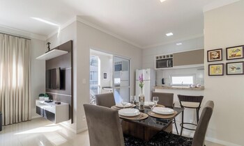 2 bedroooms apt w bbq 500m from the beach pts0101
