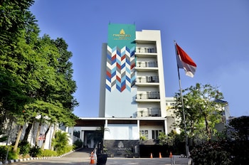 padjadjaran suites hotel and conference