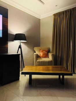 Pyramid Halal Apartments,,4 star