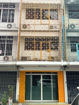 Comfy Corner Hostel,,1 star