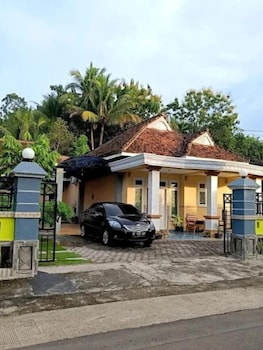 Nirmala Homestay,,3 star