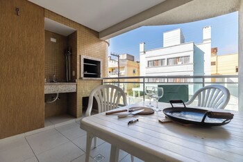 rfo apartments just steps from bombinhas beach