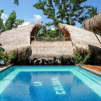 La Colonial Resort,,3 star