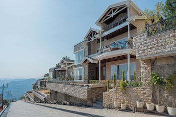elivaas prive the royce daisy ultra luxe 4 bhk villa