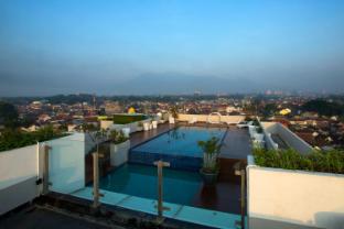 Maxone Hotels At Malang,Klojen>>Batu,3 star