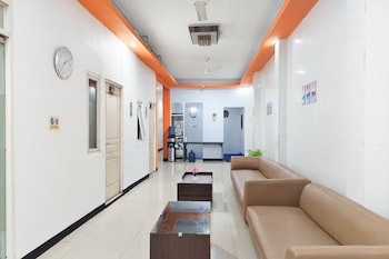 twospaces living at nabila semampir homestay