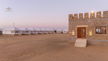 padam desert camp jaisalmer