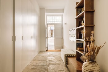 ando living flores 25 house