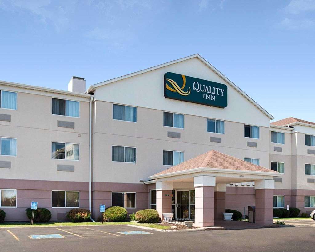 Quality Inn - In The Business District,Minneapolis>>Brooklyn Center,2.5 star