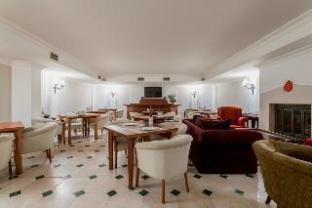 Bay Nihat Lale Otel,Near Cheonjiyeon Waterfall,4 star