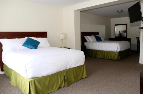Arrowhead Inn,Parry Sound>>Huntsville,2 star