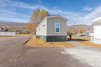 Byrd 6 Cozy Byrd Nest,,3 star