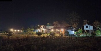 Maya Farm Stay,,3 star
