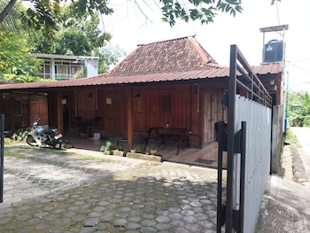 Banyu Kasongan Homestay,,1 star
