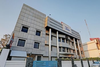 Hotel Shelter,Railway Station Charbagh,3 star