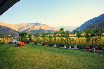 Pahadi Aangan Boutiquevilla By Shivaneel,,3 star
