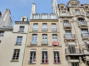 modern studio faubourg saint honore