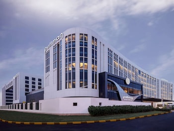 Pullman New Delhi Aerocity Hotel,Aerocity,5 star