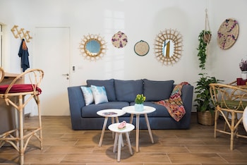 boho chic cozy 2br apt and balcony in mar mikhael