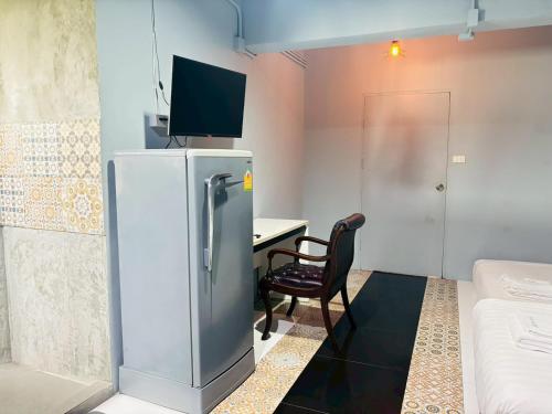 room-image