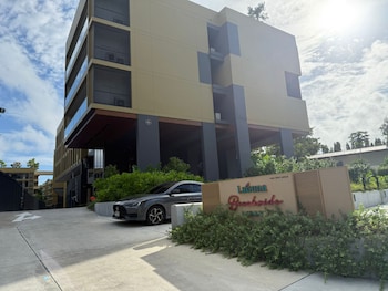 seaside 2br 200 m to bangtao beach