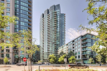 atlantis at waterpark city condos in dt