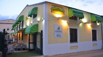 Hotel Poseidonia,,3 star