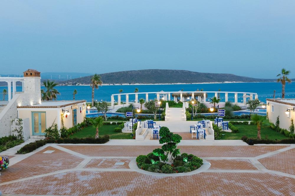 Doubletree By Hilton Cesme Alacati Beach Resort,Near Alacati Marina,4 star