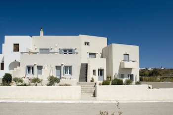tsakanos home