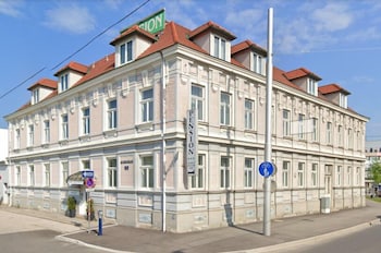 Aparthotel Mariazellerhof,,3 star