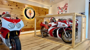 Motorcycle Inn,,2 star
