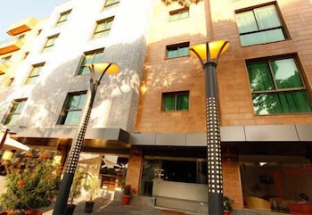 Le Noble,Near Watergate Aqua Park,4 star