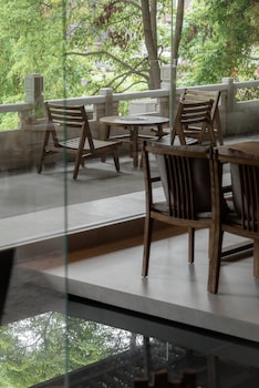 Shishe Spring Designer Homestay,,4 star
