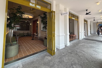 beat 1932 hostel at chinatown