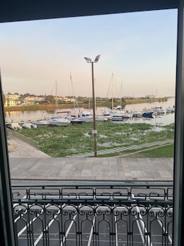 Naval Marina View Apartment 1,,3 star