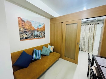 fancy pasay city apartment for rent mall of asia nearby front of mall of asia