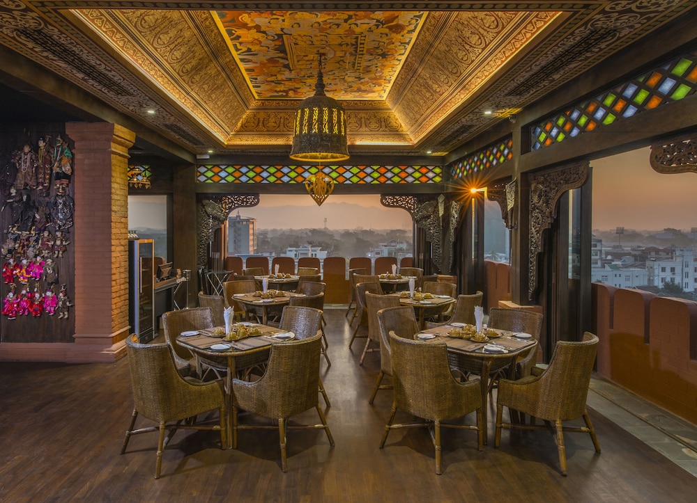 bagan king hotel