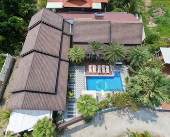 The Palm Resort Phu Quoc,,3 star