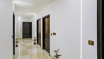 Hotel 19 West,,2 star
