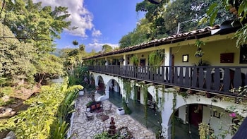 Garden Hotel,,2 star
