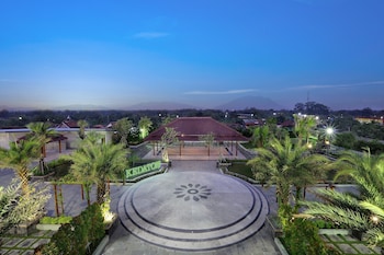 aston madiun hotel and conference center