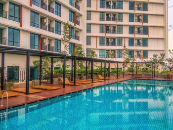 minimalist studio at apartment lrt city bekasi